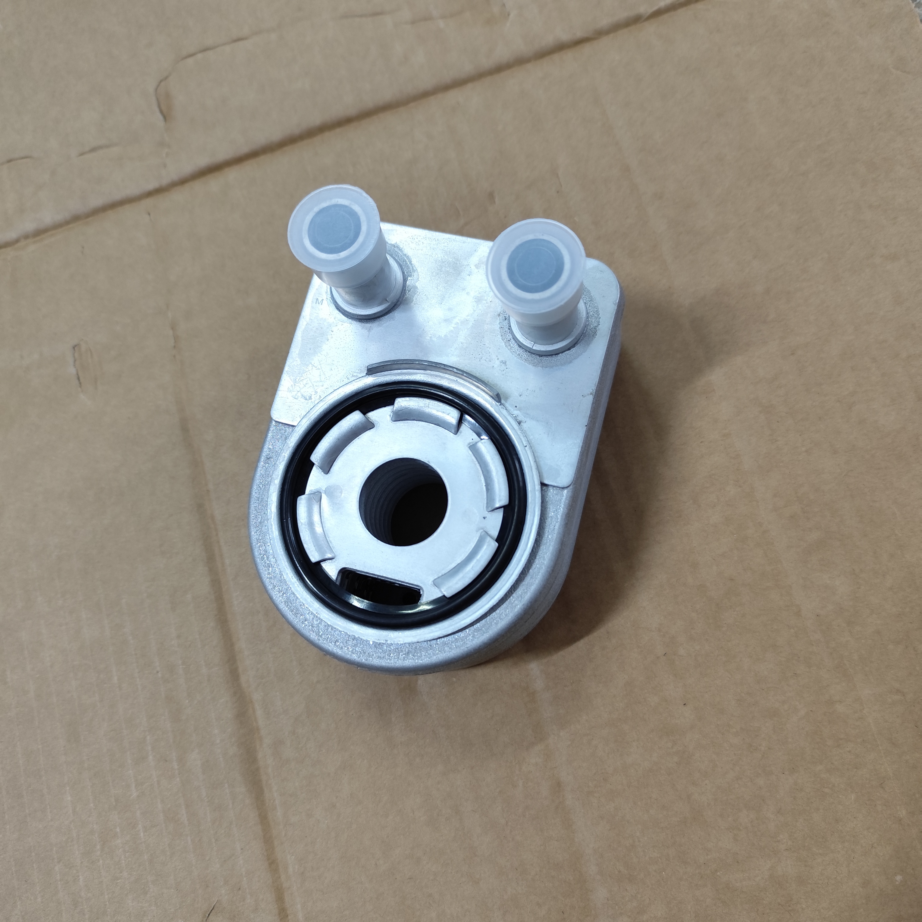 传祺GS8/GS7/GA8原厂机油散热器冷却器总成