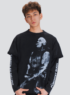 STA2026春季致敬摇滚“战车”水洗做旧复古印花圆领假两件长袖T恤