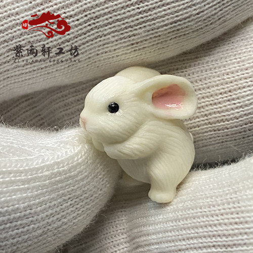 鹿角根付雕刻趣味兔子文玩搭配