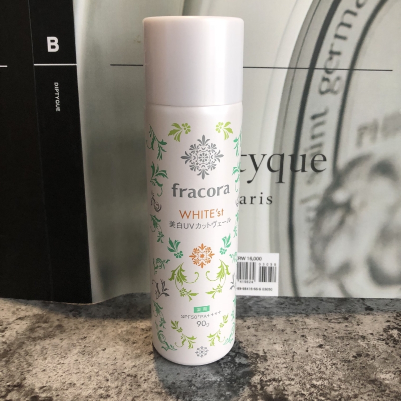 »áÑø·ôµÄ·Àɹ ÈÕ±¾fracoraÌ¥ÅÌËØÁÁ°×ÎÞÌí¼Ó·ÀɹÅçÎí90g SPF50£«