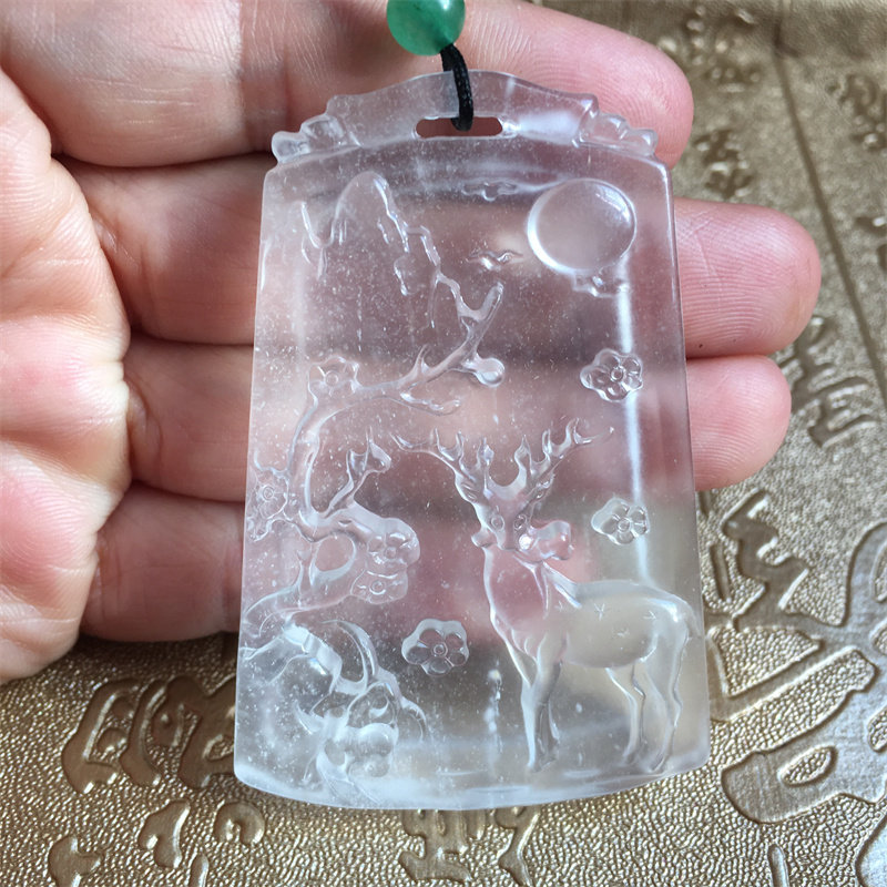 缅甸天然水沫玉鹿牌吊坠