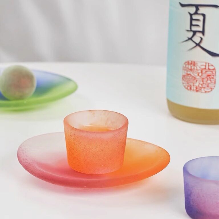 日本进口MOKUSHIN玻璃糖果色小酒杯手作磨砂双色晕染清酒杯白酒杯