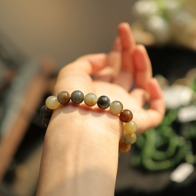 天然和田玉 10mm楼兰手串货号7932