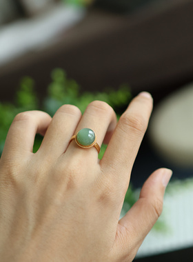 天然和田玉 18k金粉绿戒指 货号6836