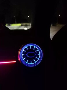 适用于五菱宏光S缤果改大奔chi发光涡轮出风口脚底64色全车氛围灯