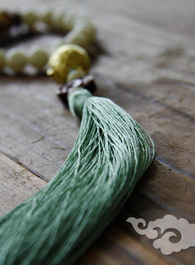 流苏压襟手钏送古方香丸