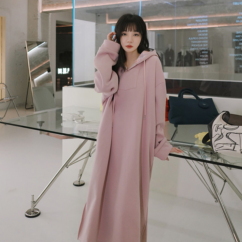 温柔风连帽卫衣裙春秋季2025新款宽松遮肚长款过膝慵懒粉色连衣裙,女装卫衣/绒衫,柏妮丝绮