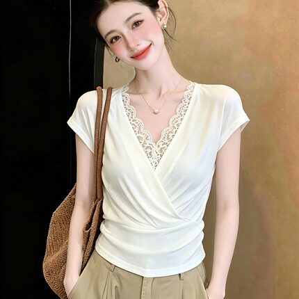 胖妹妹大码女装夏季蕾丝性感V领宽松显瘦短袖T恤气质设计感上衣