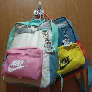 104 BA5927 418 男女运动休闲冰淇淋粉白色书包双肩背包 NIKE耐克