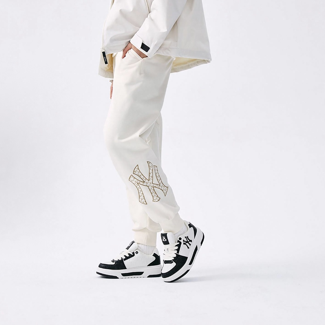 MLB纯色刺绣字母宽松休闲舒适运动休闲裤针织裤3APTM0151-50CRS