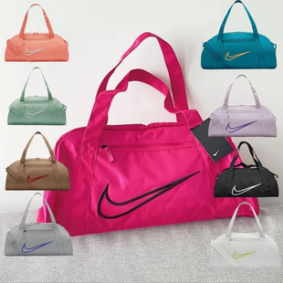DA1746 树莓红 615 运动训练大Logo大容量健身包单肩旅行包 Nike