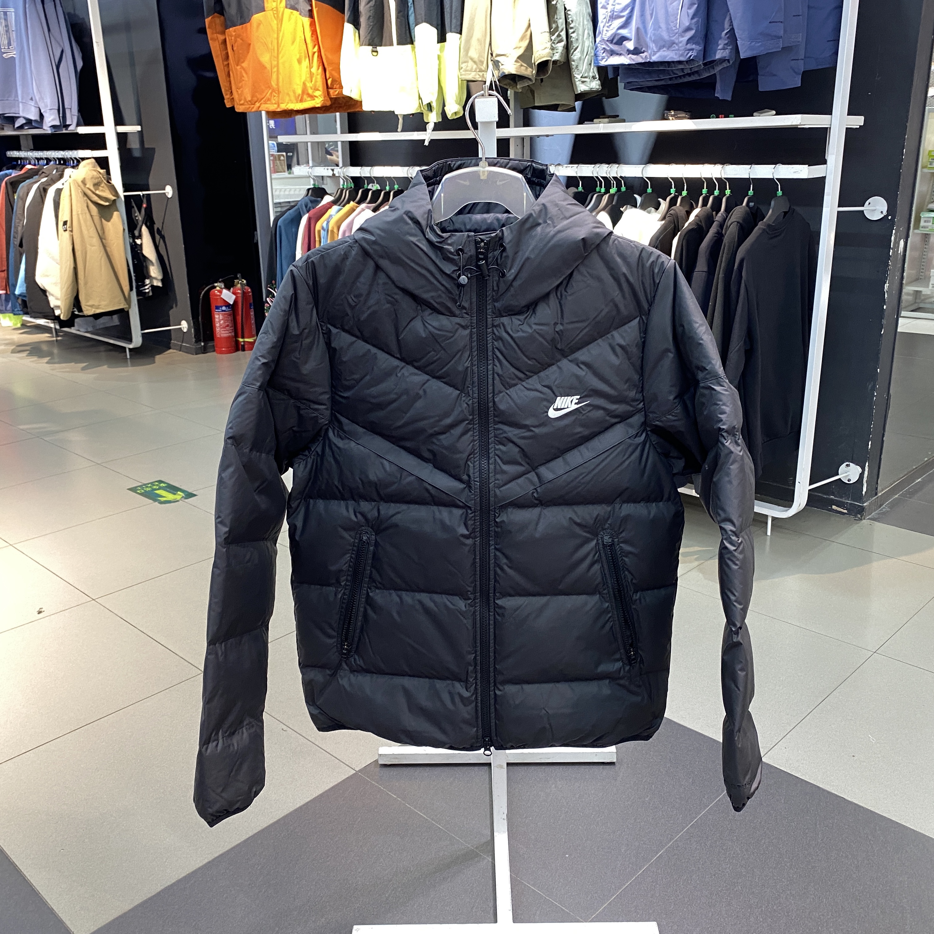 耐克NIKE羽绒服外套冬季防风运动保暖户外休闲夹克上衣FB8178-010