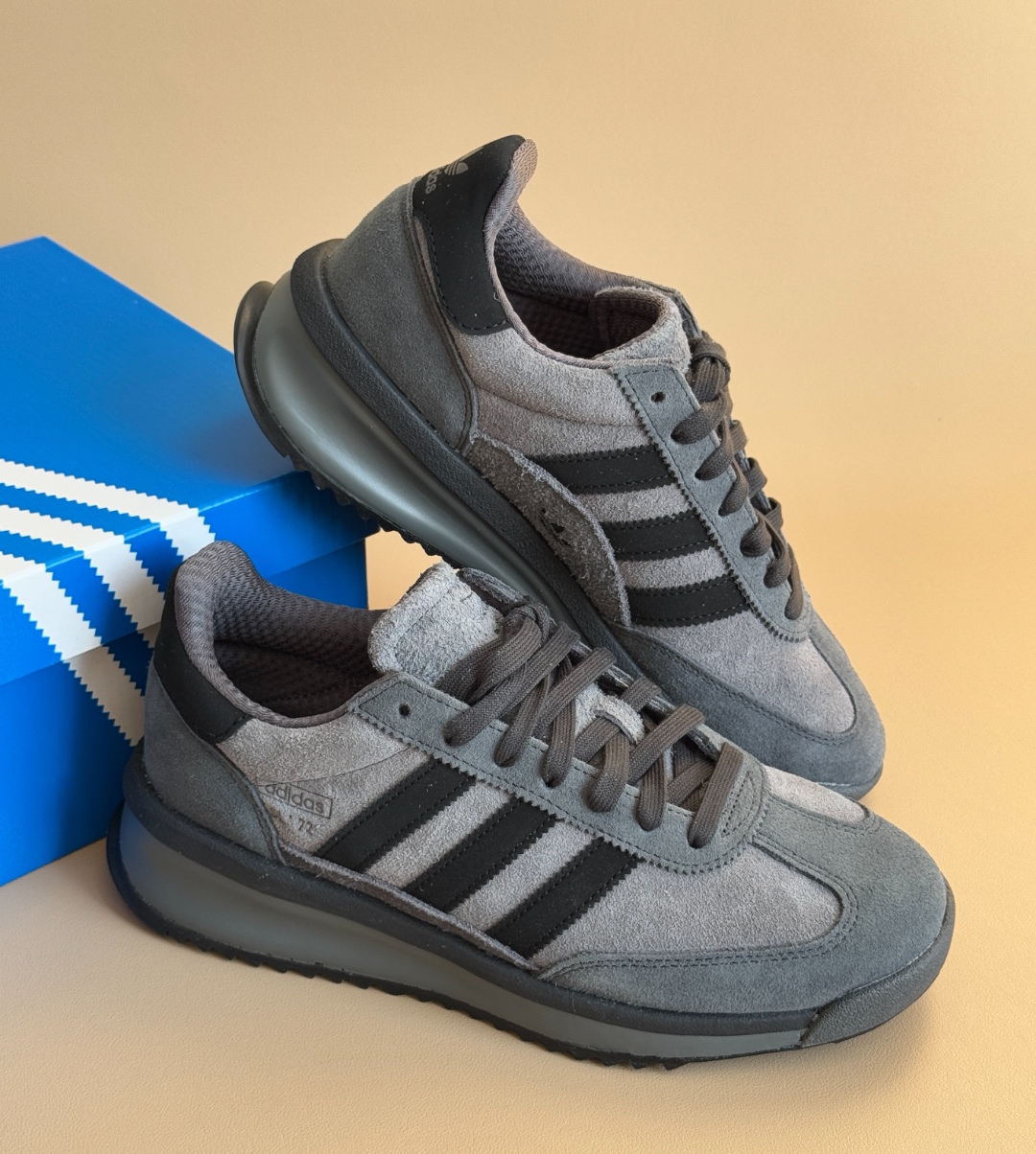 adidas originals SL 72 RTN舒适百搭低帮跑步鞋男女同款JH5091