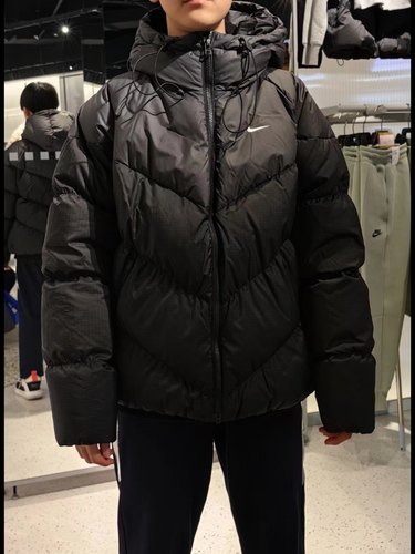 耐克正品女子运动休闲保暖连帽羽绒服HF7871-010