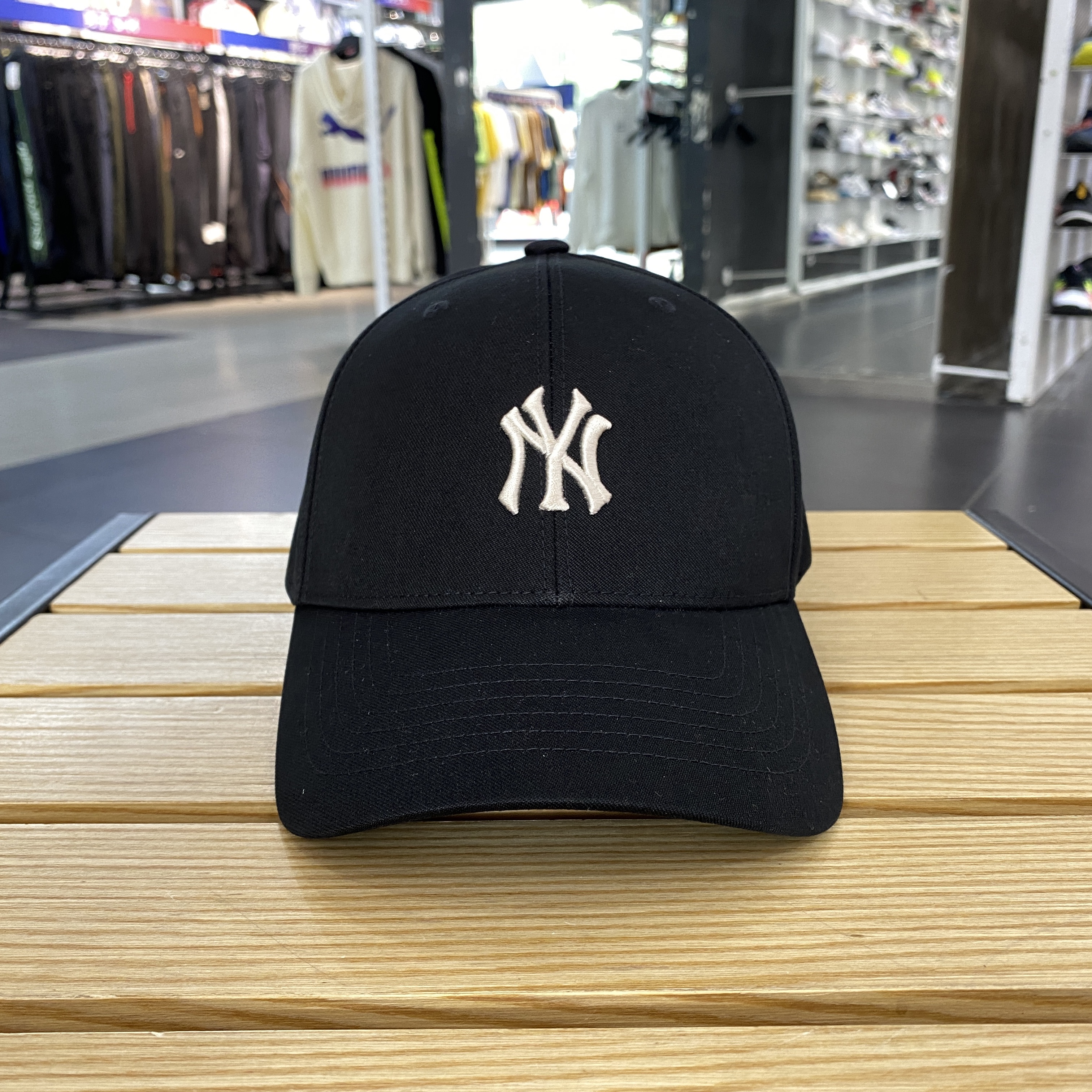 MLB原盒包装刺绣小标硬顶棒球帽鸭舌帽3ACP9203N-50BKS