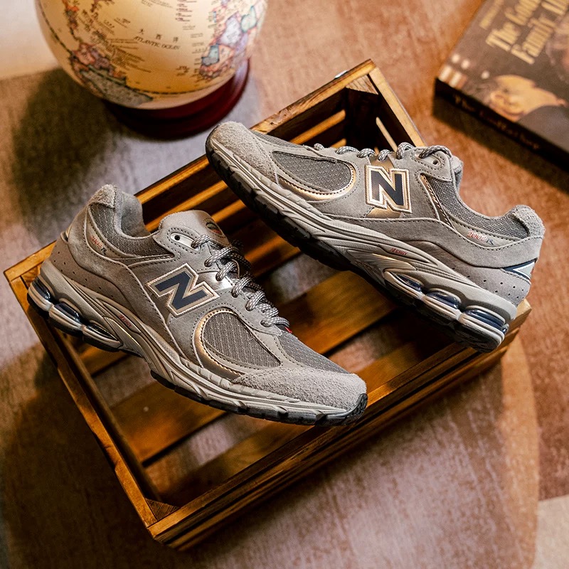 NEW BALANCE运动鞋子NB2002R系列男女鞋减震跑步休闲鞋M2002RHG-D