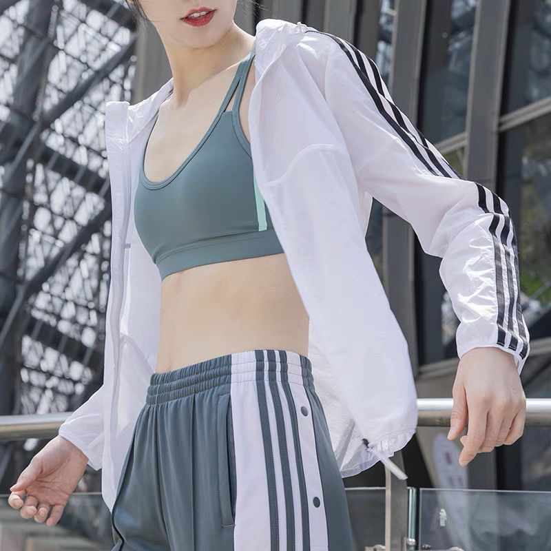 新款Adidas阿迪达斯防晒衣女夏季经典三条杠薄款皮肤衣外套GQ0564