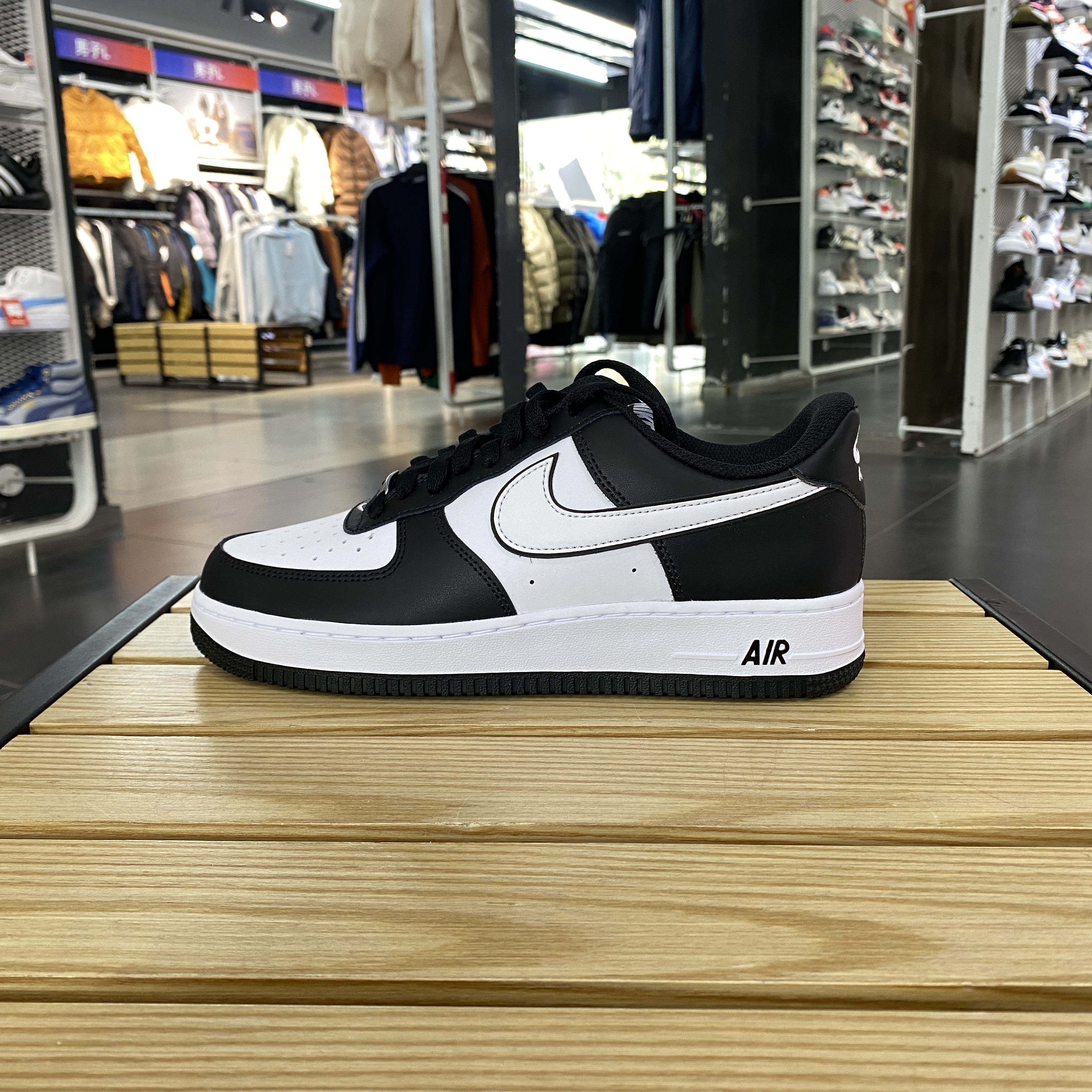 耐克Nike Air Force 1 AF1空军一号黑白熊猫低帮板鞋DV0788-001