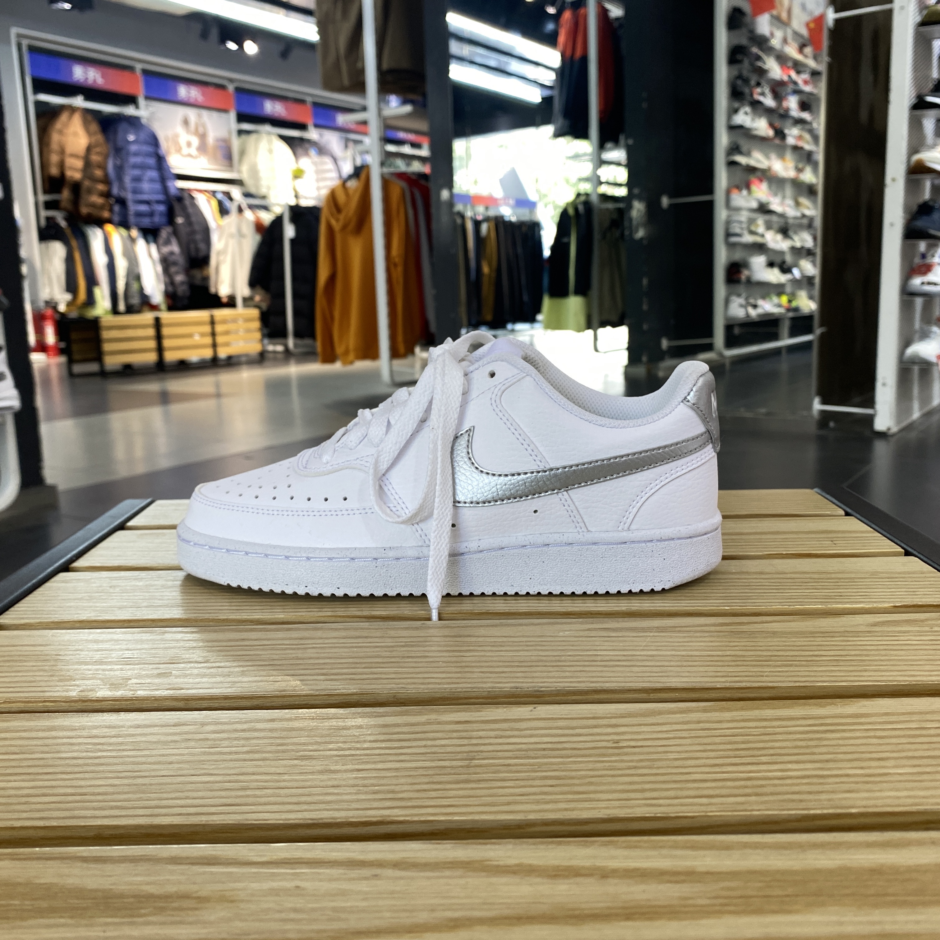 Nike Court Vision 1Low正品舒适百搭低帮板鞋女款白银DH3158-108