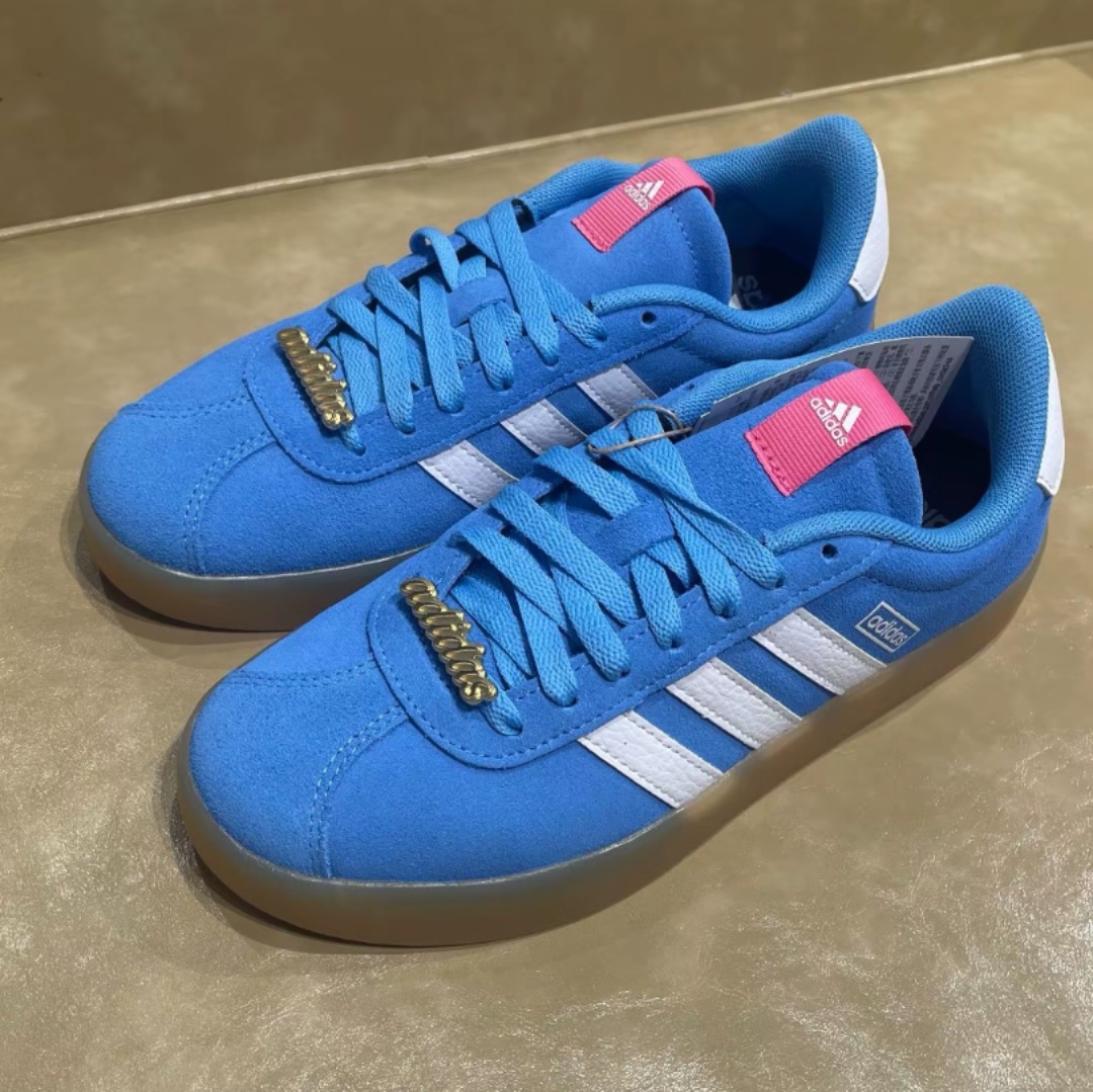 adidas正品女子运动鞋低帮休闲板鞋ID9074