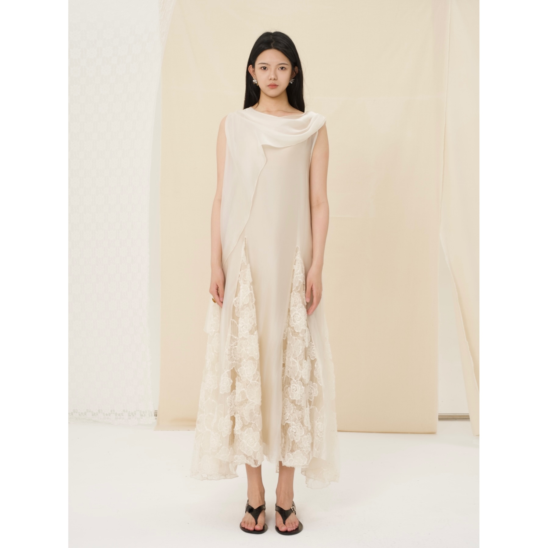 YOWSAH 柔雾雪纺蕾丝拼接长裙 杏色