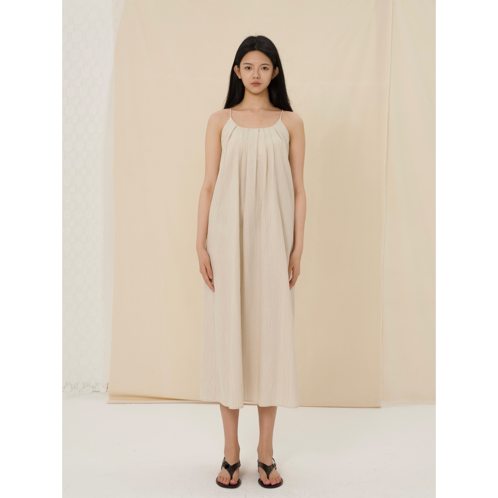 YOWSAH 有机棉麻条纹提花抽褶吊带连衣裙