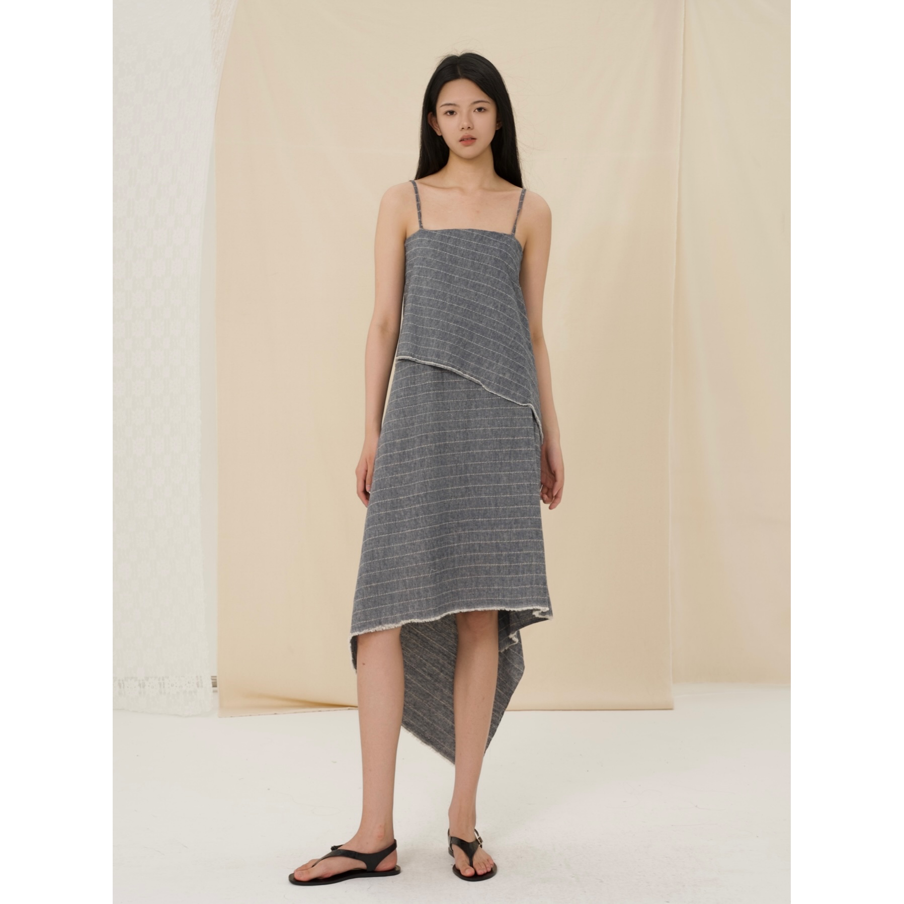 YOWSAH 不规则条纹复古包裹式吊带连衣裙