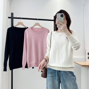 简约风圆领V字纹针织衫女长袖显瘦大码打底细线包芯纱毛衣女上衣