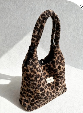 ITSOUMEI豹纹毛绒托特包女大容量单肩包百搭羊羔毛通勤包高级感