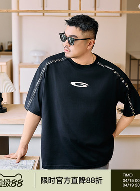 210g韦恩泽维尔宽松大码男夏圆领金属织带PU幻光印花短袖T恤9401