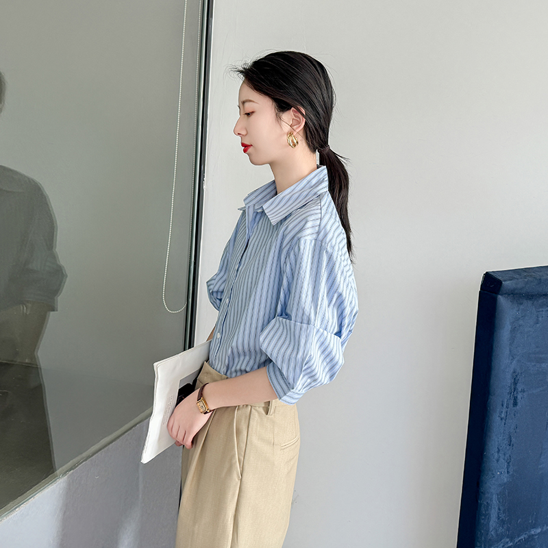 通勤中袖宽松纯棉衬衫