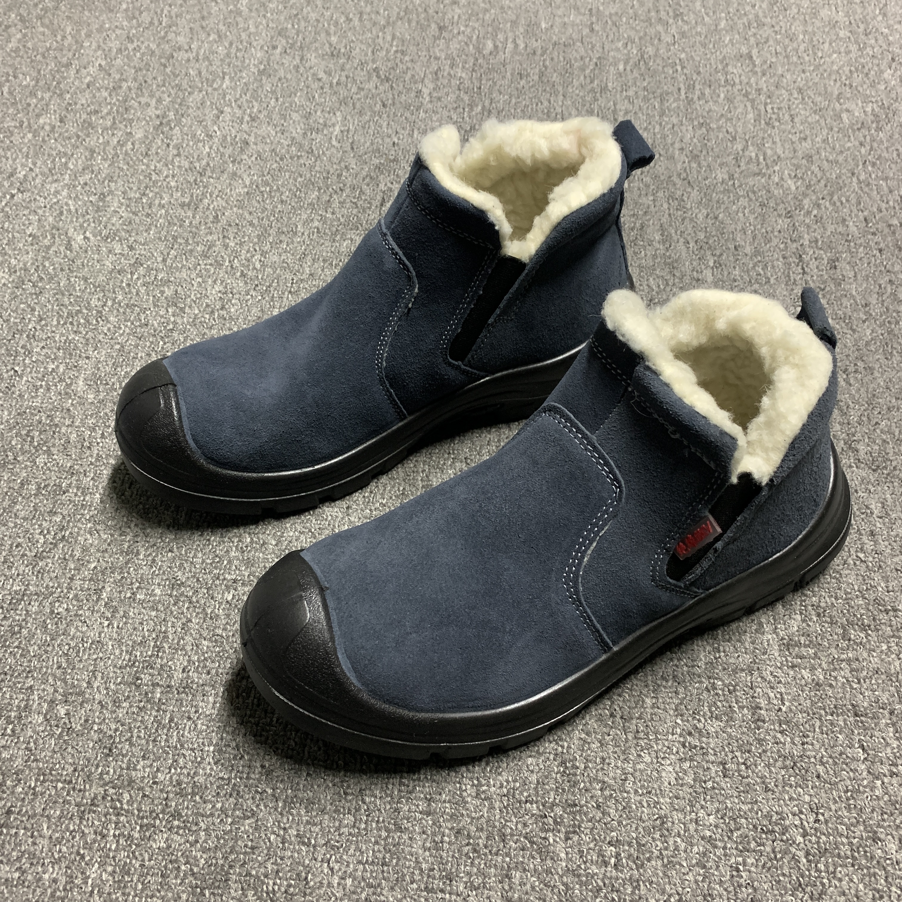 冬季加棉加绒绝缘劳保鞋电焊工作棉鞋保暖抗寒一脚蹬男女足部防护