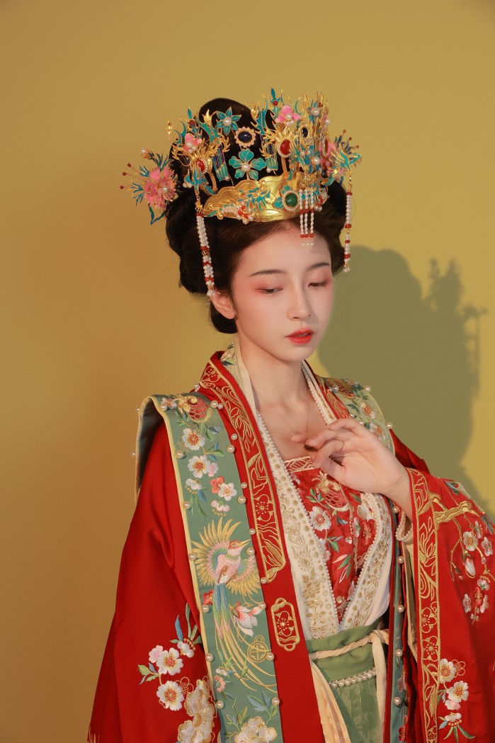 婚服发冠头饰三生堂点翠冠