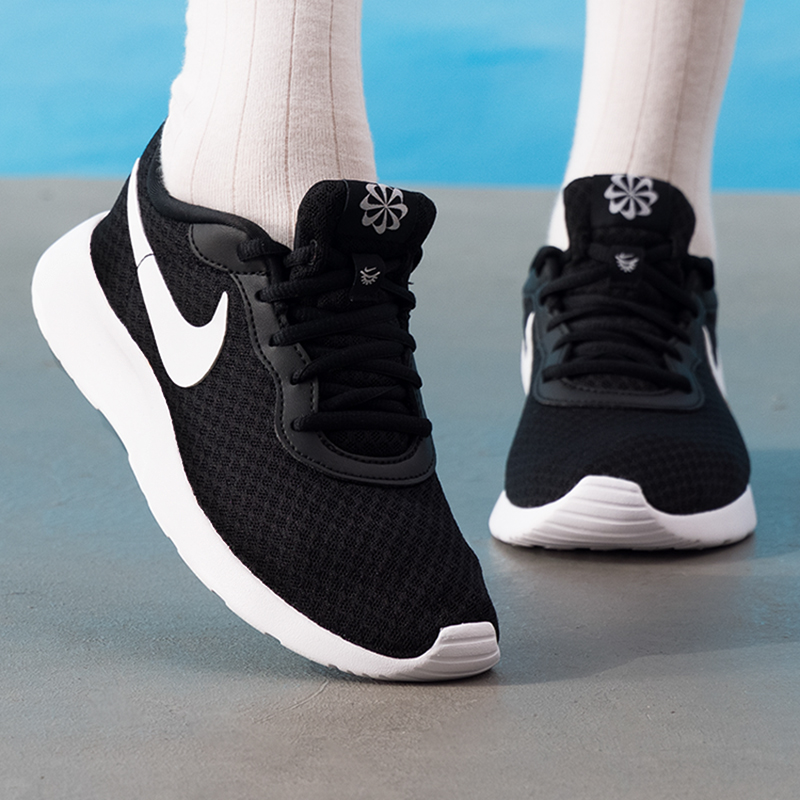 耐克女鞋官方正品NIKE TANJUNFLYEASE轻便运动鞋黑色跑步鞋休闲鞋