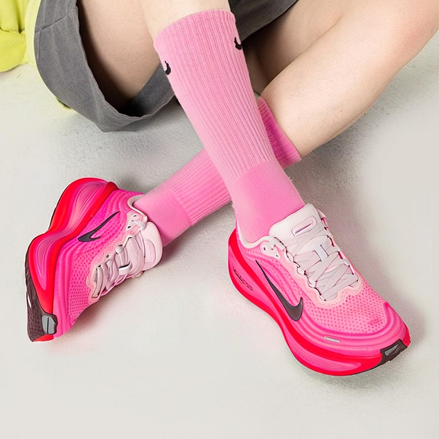 Nike耐克官方正品女鞋2025新款跑鞋轻便减震运动鞋全掌泡绵训练鞋