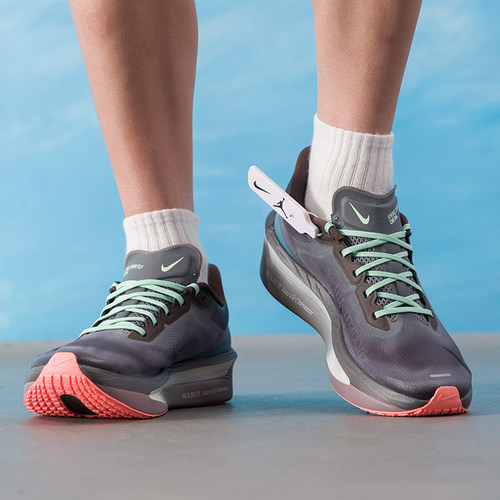 【购】耐克跑鞋男新款运动鞋ZOOM FLY 6缓震休闲鞋IW2352