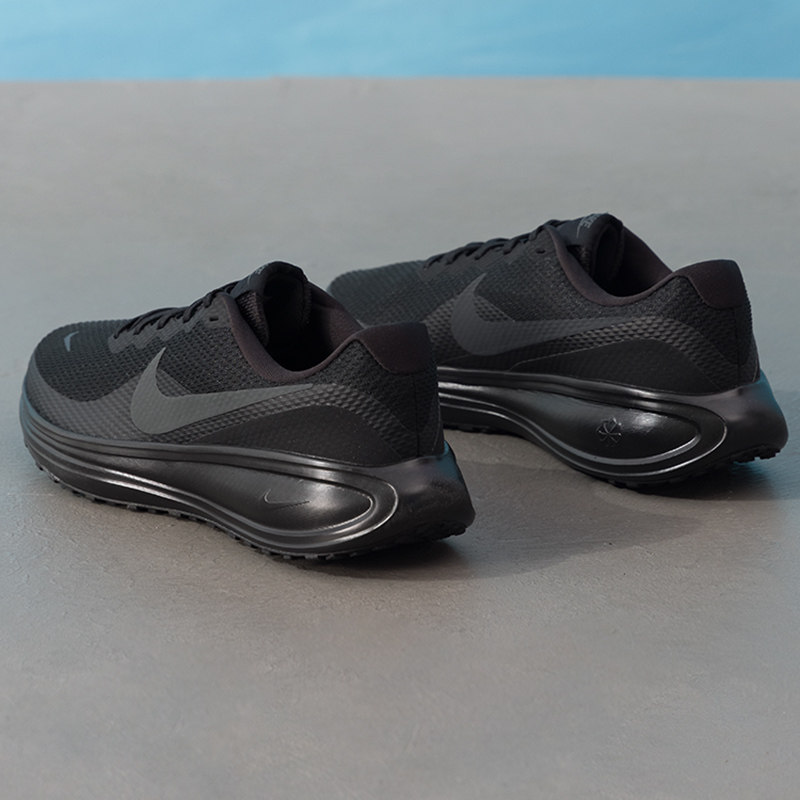 耐克男鞋官方正品26春季新款REVOLUTION8跑步鞋黑色轻便运动鞋男