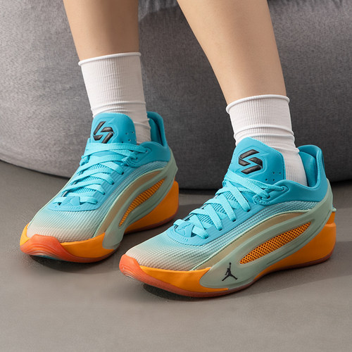 幸运叶子|Nike耐克儿童鞋JORDAN LUKA 5 LIFE BG青少年大童篮球鞋