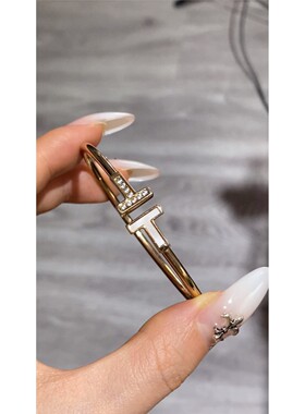 全新双t手镯 清仓价88 原售价450左右 改做水晶这些就便