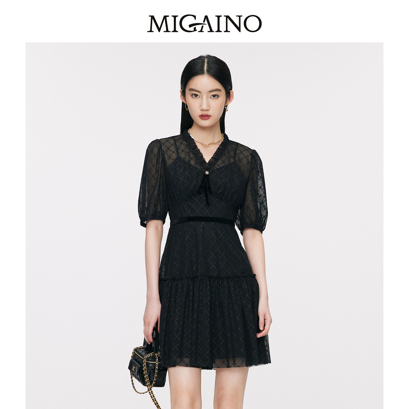 Migaino曼娅奴高级感连衣裙女夏季新款气质蕾丝收腰小黑裙