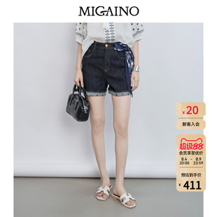 Migaino曼娅奴女装2026夏季新款高腰复古现代风牛仔短裤MQ22NA012