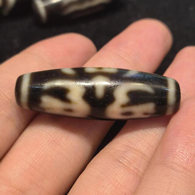 天缘台工牙黄优质扎基拉姆天珠风化细腻包浆马蹄纹老旧特殊图腾