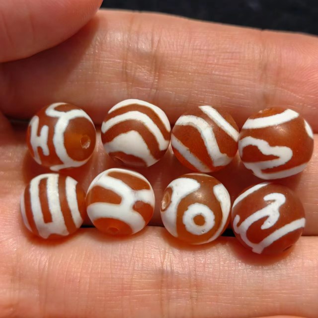 宝瓶水纹龟甲宝瓶绿度母天地熊猫三眼菩提叶玛瑙天珠圆珠红肉配珠