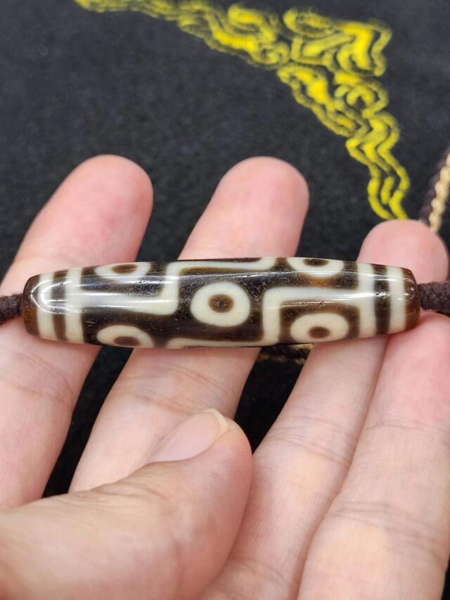 天原藏式古传统九眼玛瑙天珠风化高油包浆牙黄风化项链吊坠收藏品