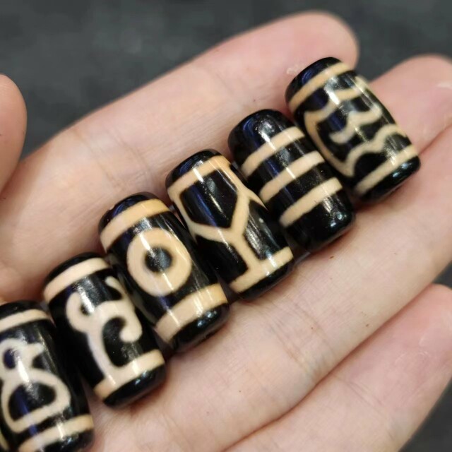 贵字绿度母财神龟甲两眼大鹏鸟一眼靠山玛瑙天珠手链配珠