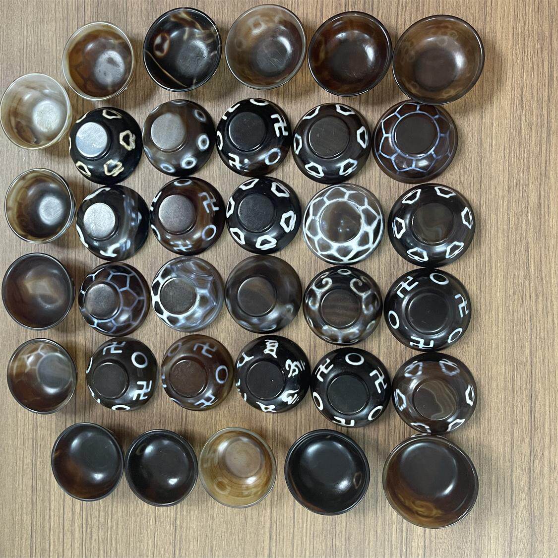 家居日用品摆件陈列展示dzi天珠玛瑙小茶杯白酒杯调料杯收藏观赏