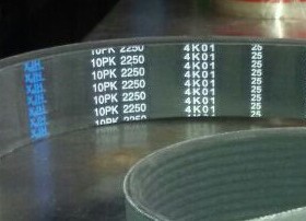 适配济南重汽豪沃潍柴斯太尔风扇皮带8PK1062 8PK1060 EPDM耐磨