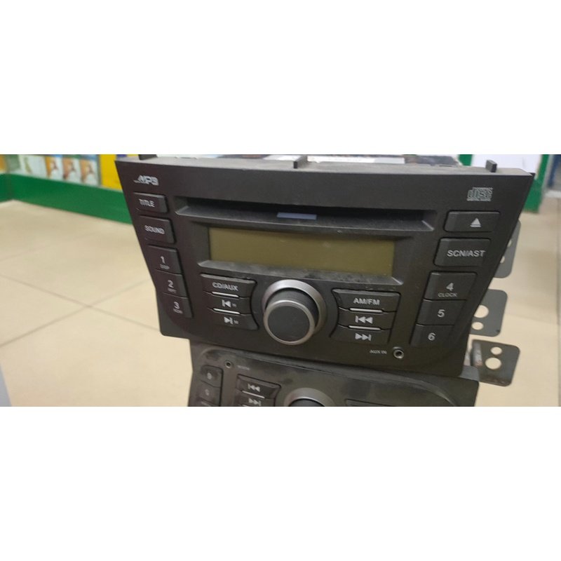 别克新凯越汽车车载CD机AUXMP3音