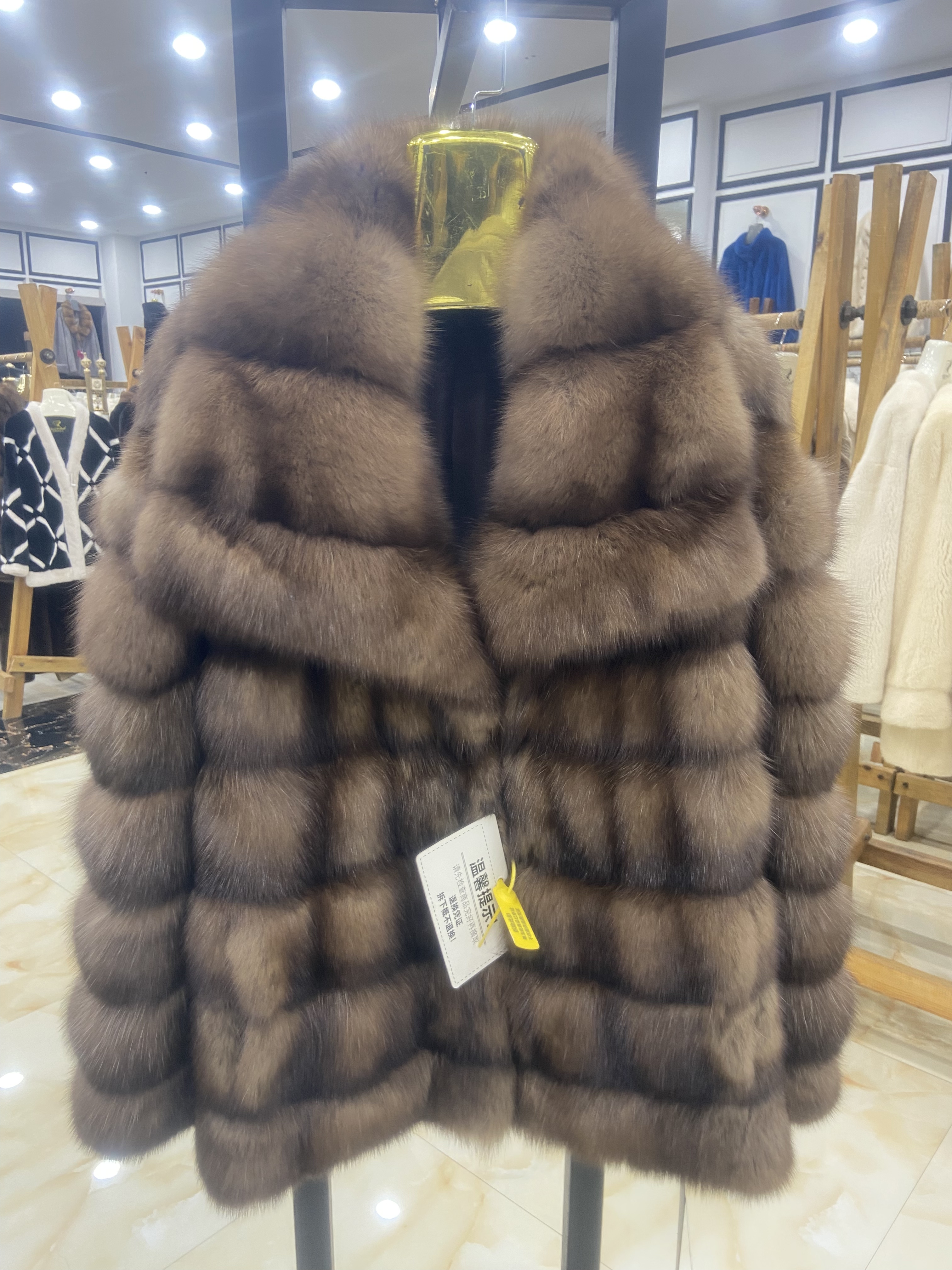 2025新款进口稀有俄罗斯紫貂满天星翻领横排中长款水貂皮草外套