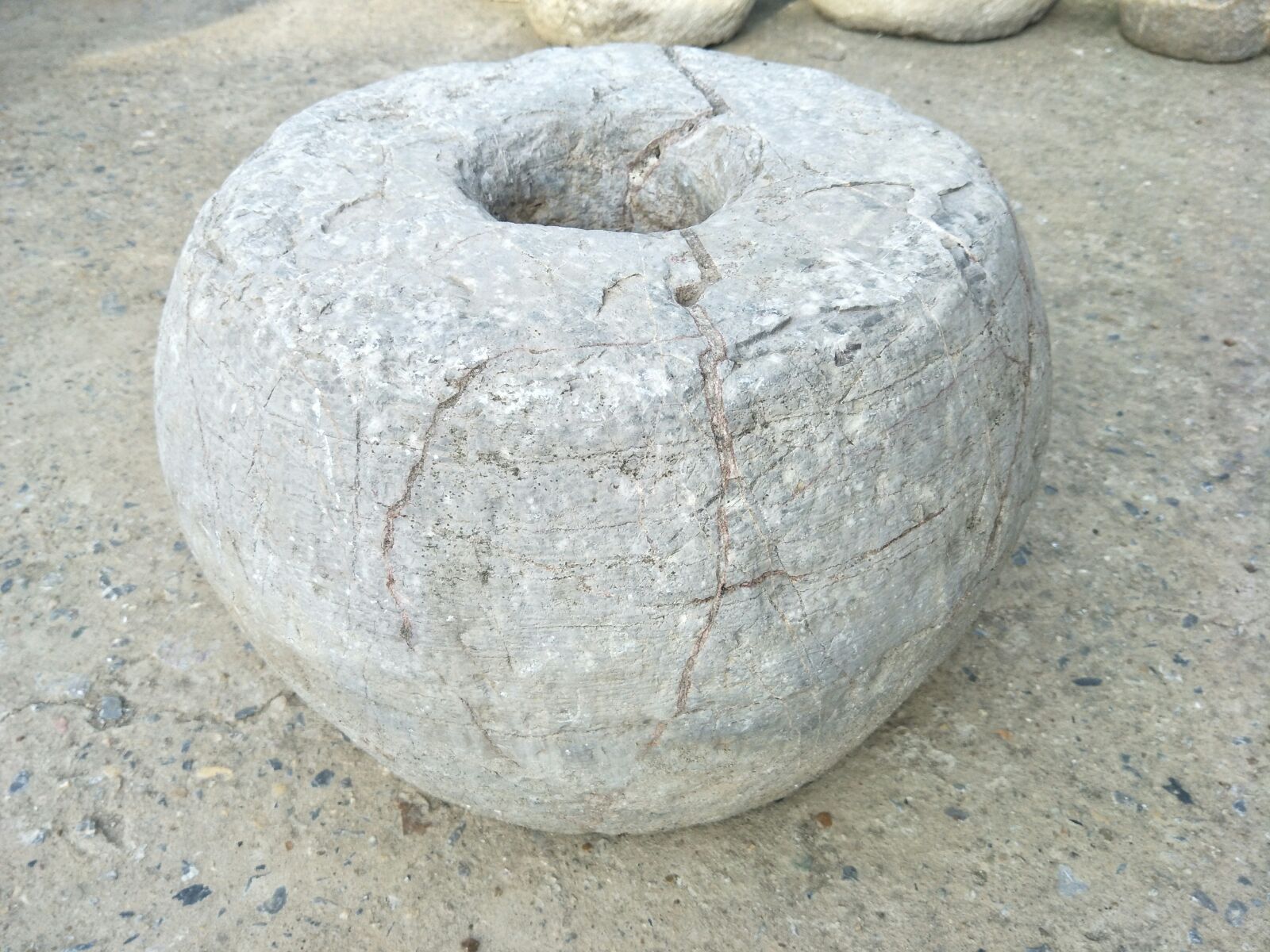 太湖石老石鼓旗坎石老石雕青石石墩石柱石磨古玩收藏园林装饰